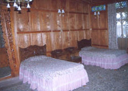 Houseboat Bedroom